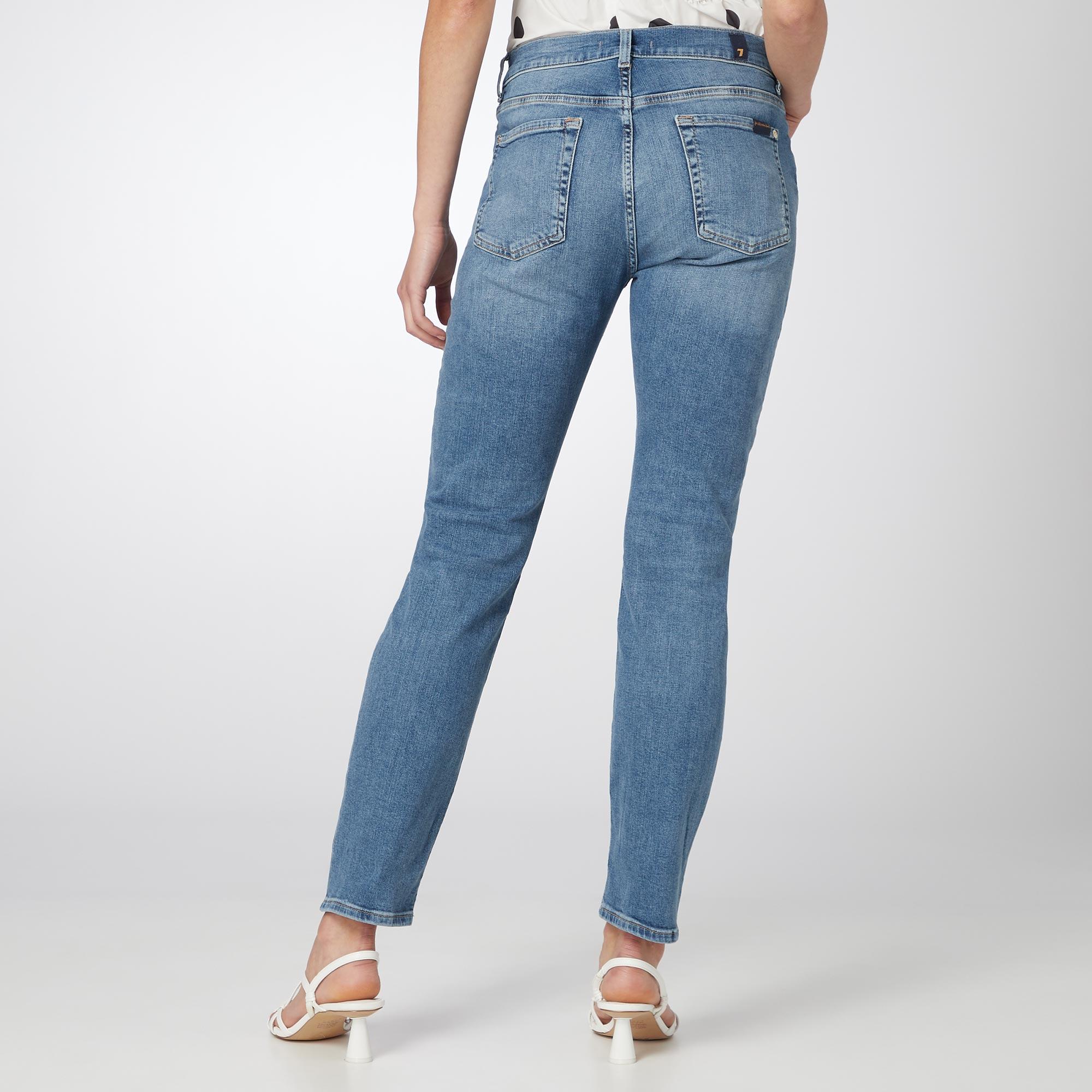 Relaxed Skinny Mid-Rise Boyfriend Jeans